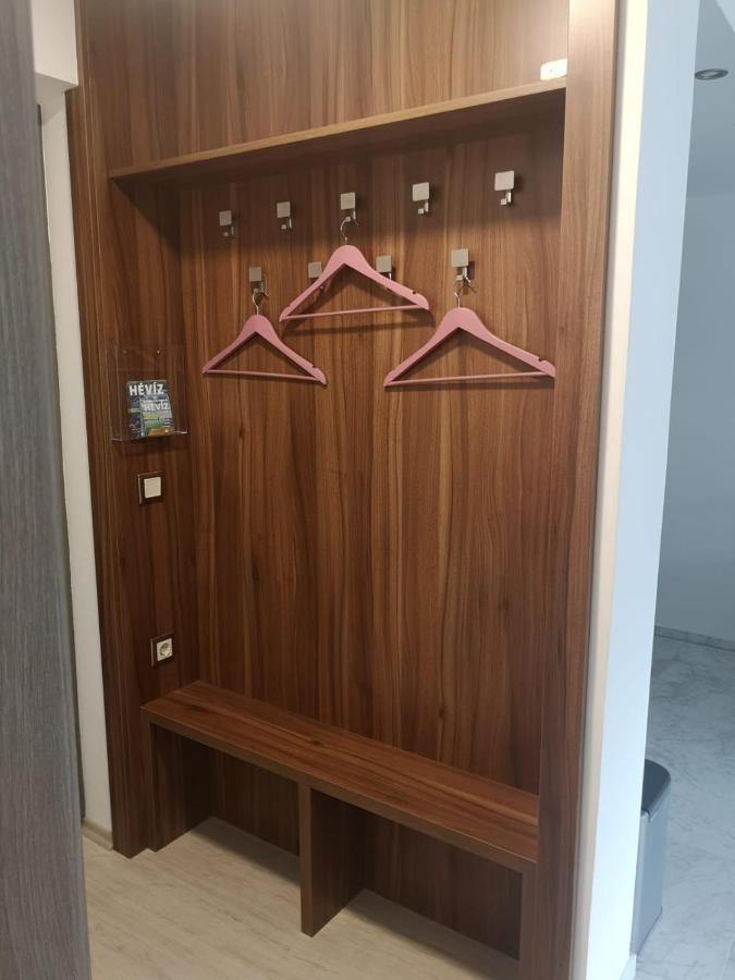 Lilie Appartement In Heviz Mit Tiefgarage, New And Modern 外观 照片