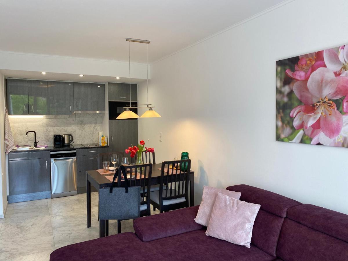 Lilie Appartement In Heviz Mit Tiefgarage, New And Modern 外观 照片